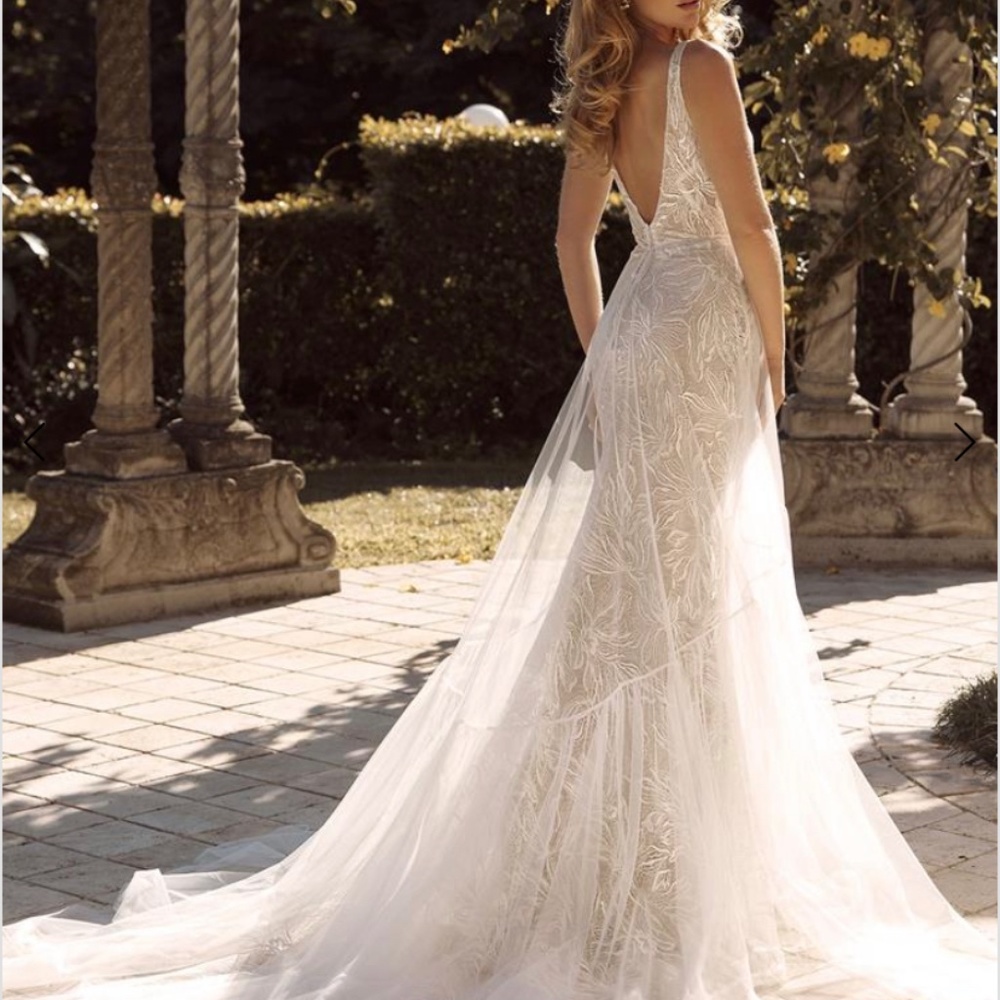 Madi Lane Bailey Dress